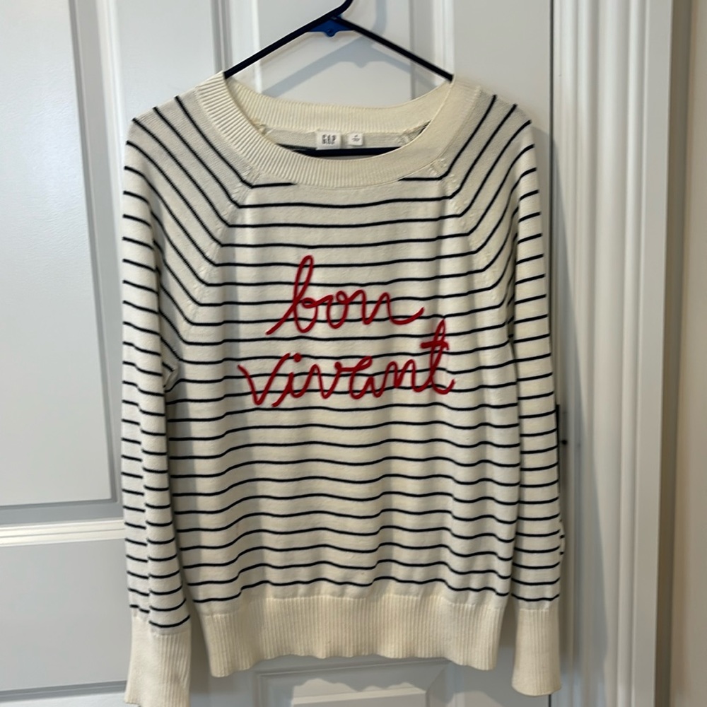 Gap sweater size small 100% cotton